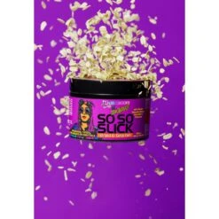 Kaleidoscope X Da Brat So So Slick Braid & Grip Gel - Manuka Honey 8 Oz 13 Kaleidoscope X Da Brat So So Slick Braid & Grip Gel - Manuka Honey 8 Oz -Beauty Exchanges kaleidoscope x da brat so so slick braid grip gel ginger manuka honey oat milk flaxseed 8 oz 443355